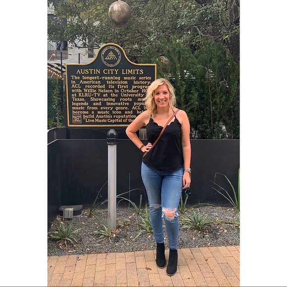 Meet your Posher, Trisha - Picture 1 of 1